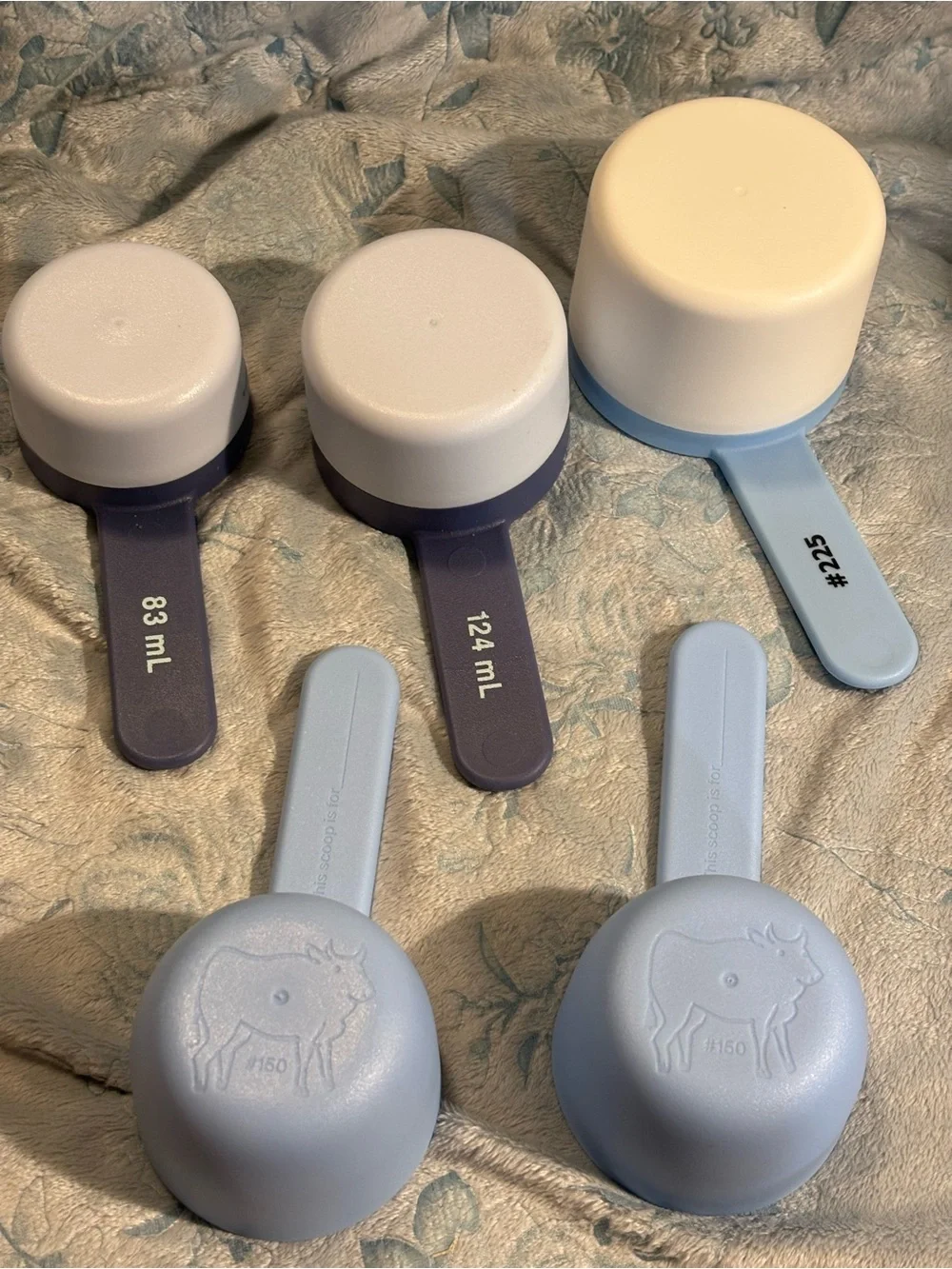 Spot & Tango Silicone Measuring Cups - Blue and Gray Pet Cups
